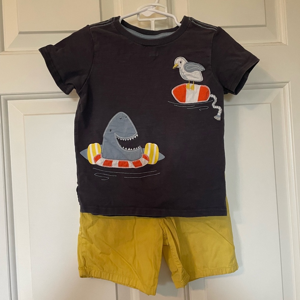 Tommy Bahama Kids Shark and Seagull Tee - Black and Yellow